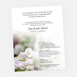Leidzirkular mit Apfelblüten. Einladung zur Trauerfeier in der Farbe weiss drucken.