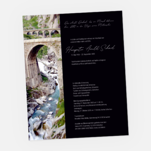 Die Gedenkkarte Leidzirkular Uri Teufelsbrücke zeigt ein Foto der steinernen Teufelsbrücke über einen felsigen Fluss.