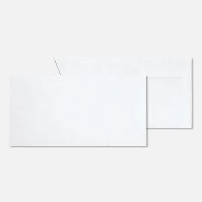 couvert_c65_000_weiss_bpp_vorschau2 Das Produkt "Trauerkuvert Neutral quadratisch - weiss unbedruckt (Kopie)" wird in Form von zwei weißen Umschlägen dargestellt, die sich leicht überlappen und auf einem hellgrauen Hintergrund stehen.